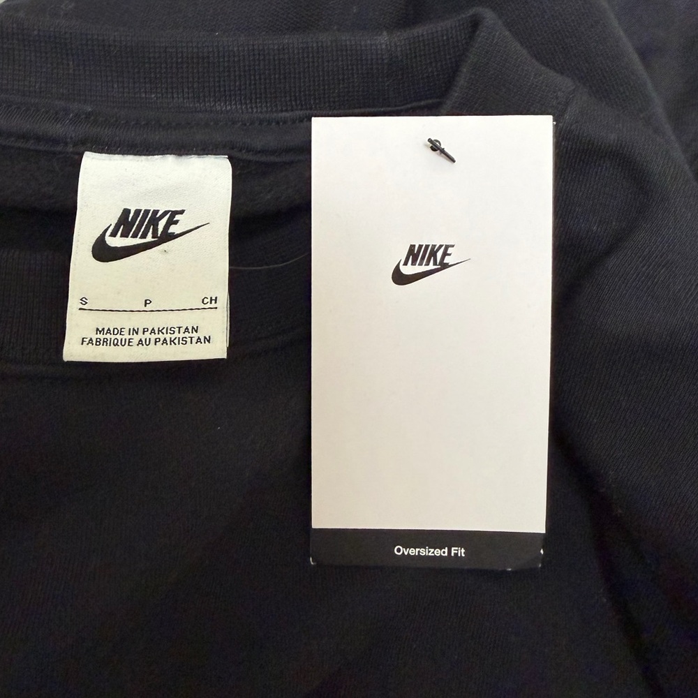 Nike Sportswear NWT Oversized Fleece Crew Neck Sweatshirt Black Women’s Small - Picture 8 of 14